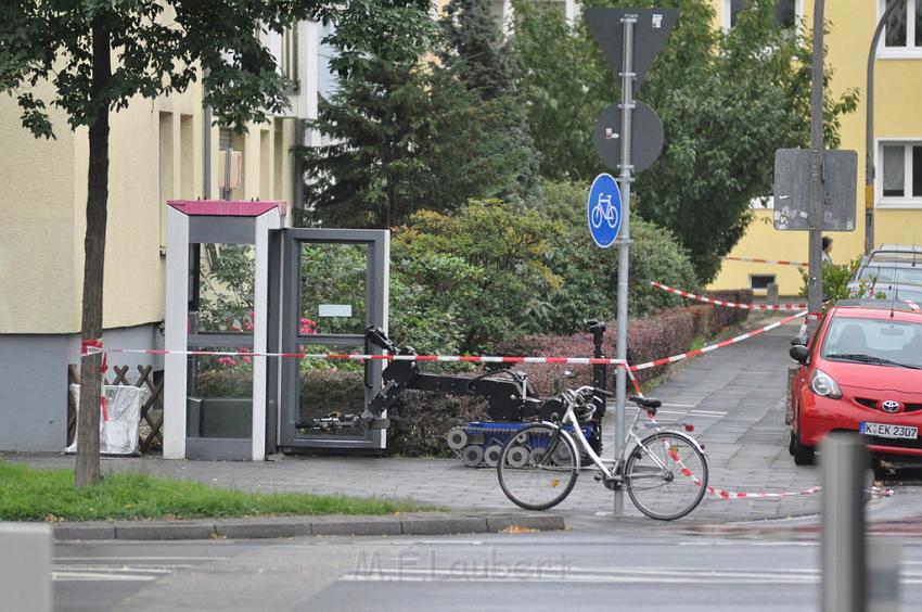 Kofferbombe entschaerft Koeln Graeffstr Subbelratherstr P064.JPG